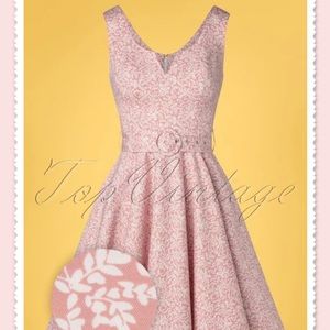 Top Vintage Timeless 50s style pink dress